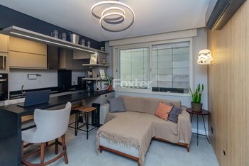 apartment em Rua Duque de Caxias, Centro Histórico - Porto Alegre - RS