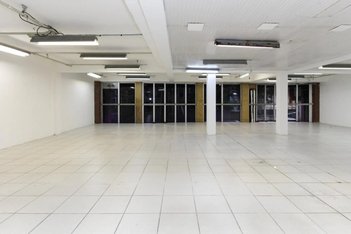business em Rua Quinze de Janeiro, Centro - Canoas - RS