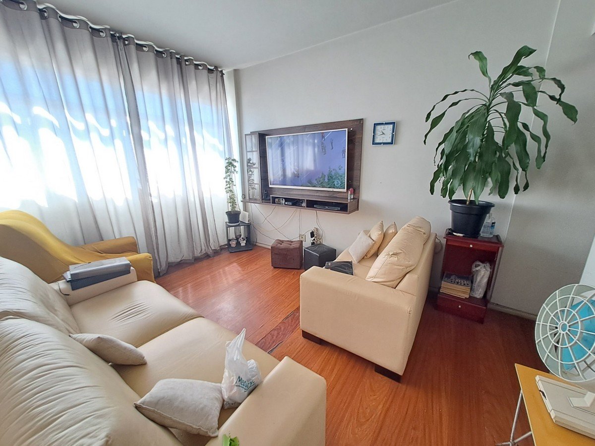 Apartamento com 3 quartos — Carlos Prates, Belo Horizonte
