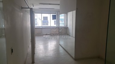 office em Rua Santa Clara, Copacabana - Rio de Janeiro - RJ