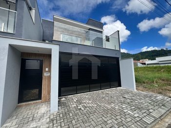 house em Rua Walter Piske, Barra do Rio Cerro - Jaraguá do Sul - SC