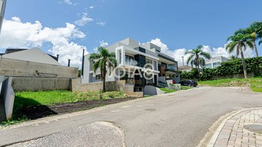 land_lot em Rua Luiz Tramontin, Campo Comprido - Curitiba - PR