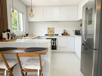 house em Avenida dos Jerivás, Cachoeira do Bom Jesus - Florianópolis - SC