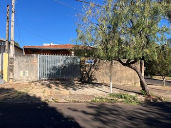 house em Rua Darciso Coneglian, Jardim Planalto - Botucatu - SP