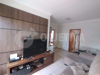 apartment em Rua Antônio Salviano de Rezende, Santa Mônica - Uberlândia - MG