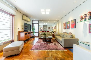 house em Pedro Pieretti, Jardim Botânico - Porto Alegre - RS