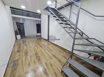 business em Cisplatina, Caiçara-Adelaide - Belo Horizonte - MG