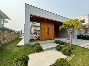 house em Rua das Cambiúnas, Pedra Branca - Palhoça - SC