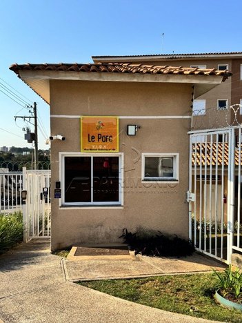 apartment em Rua Manoel Gutierres, Lopes de Oliveira - Sorocaba - SP