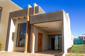 house em Rua Senhorinha Ferreira de Souza, Heimtal - Londrina - PR