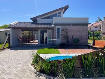 house em Rua Rio Carreiro, Centro - Xangri-Lá - RS