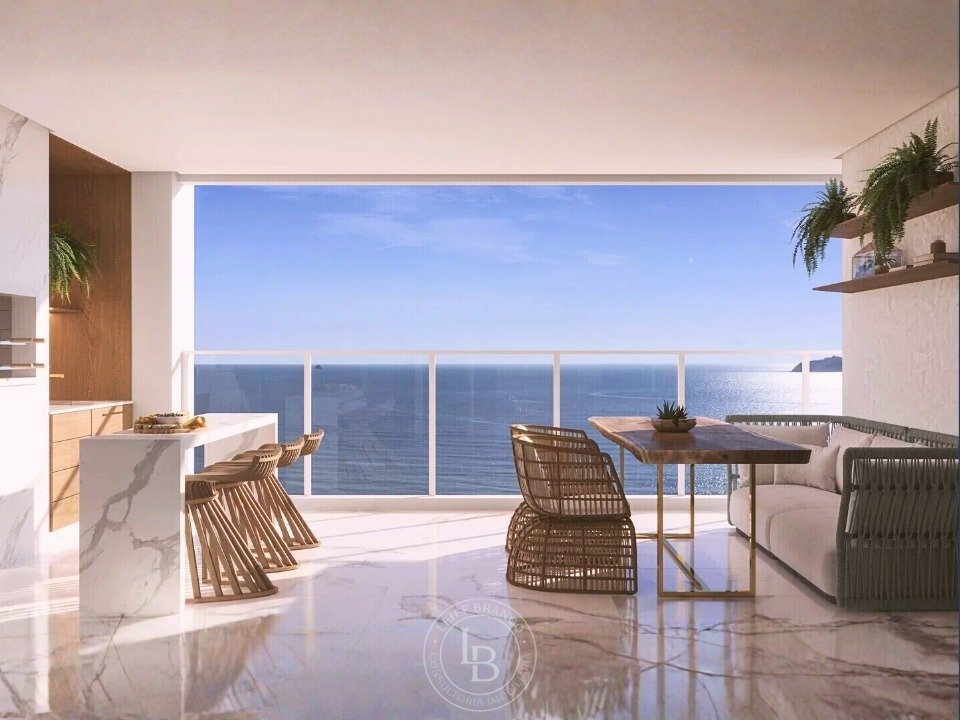 01 Apartamento _ Venda _ Centro _ Balneário Piçarras _ Santa Catarina _ Sacada com Área Gourmet