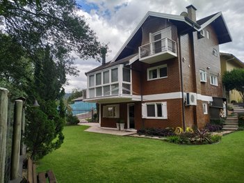 house em Rua Mestre Secreto, Várzea Grande 1º de Maio - Gramado - RS