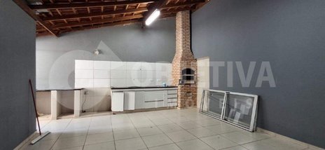 house em Rua da Madeira, Granada - Uberlândia - MG