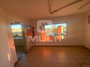 office em Avenida Vasconcelos Costa, Osvaldo Rezende - Uberlândia - MG