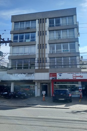 office em Avenida Protásio Alves, Três Figueiras - Porto Alegre - RS