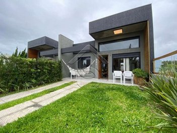 house em Avenida Norte, Rainha do Mar - Xangri-Lá - RS