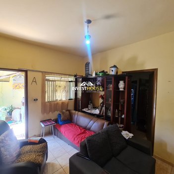 house em Avenida Dona Mariana, Angola - Guaxupé - MG