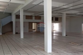 commercial_building em Avenida Bandeirantes, Jardim Ipê II - Mogi Guaçu - SP