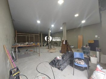 business em Rua Humberto Campos, Professor Washington Pires (Parque Durval de Barros) - Ibirité - MG