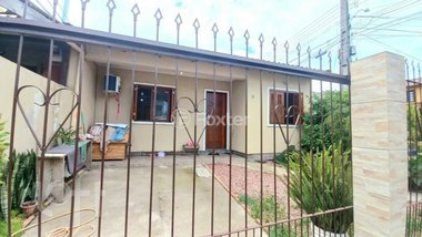 house em Rua Antônio Ribeiro Messias, Hípica - Porto Alegre - RS