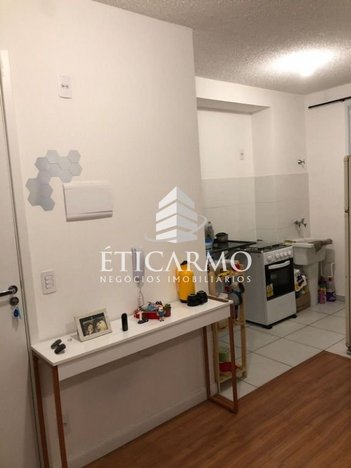apartment em Avenida Pires do Rio, Vila Taquari - São Paulo - SP