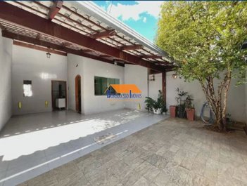 house em Rua Vieira de Campos, Planalto - Belo Horizonte - MG