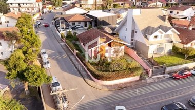house em Rua Duque de Caxias, Vila Suiça - Campos do Jordão - SP