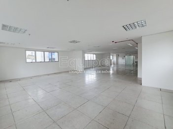 office em Avenida Getúlio Vargas, Funcionários - Belo Horizonte - MG