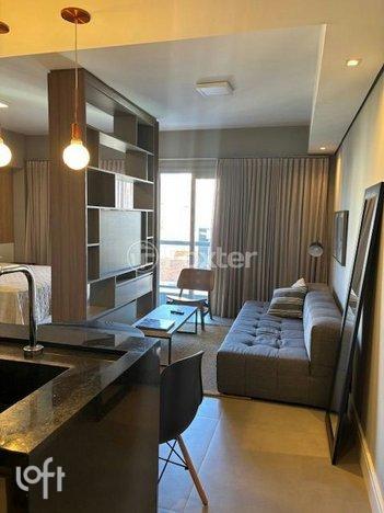 apartment em Rua Vinte e Quatro de Outubro, Moinhos de Vento - Porto Alegre - RS