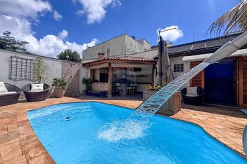 house em Rua Cabo Antônio Trovão, Jardim Chácara dos Pinheiros - Botucatu - SP
