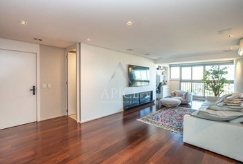 apartment em Avenida Luiz Manoel Gonzaga, Três Figueiras - Porto Alegre - RS