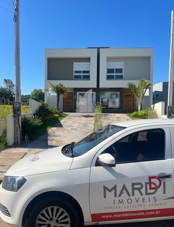 house em Affonso Lunardelli, Hípica - Porto Alegre - RS