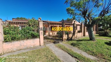 house em Rua Jaguarão, Laranjal - Pelotas - RS