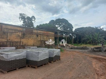 industrial em Rua Antônio de Carvalho Lage Filho, Cilo 3 - Londrina - PR
