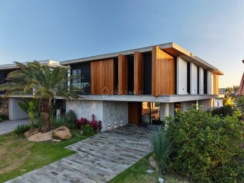 house em Rua Rio Jacuí, Centro - Xangri-Lá - RS