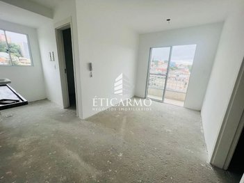 apartment em Rua Italina, Vila Carmosina - São Paulo - SP