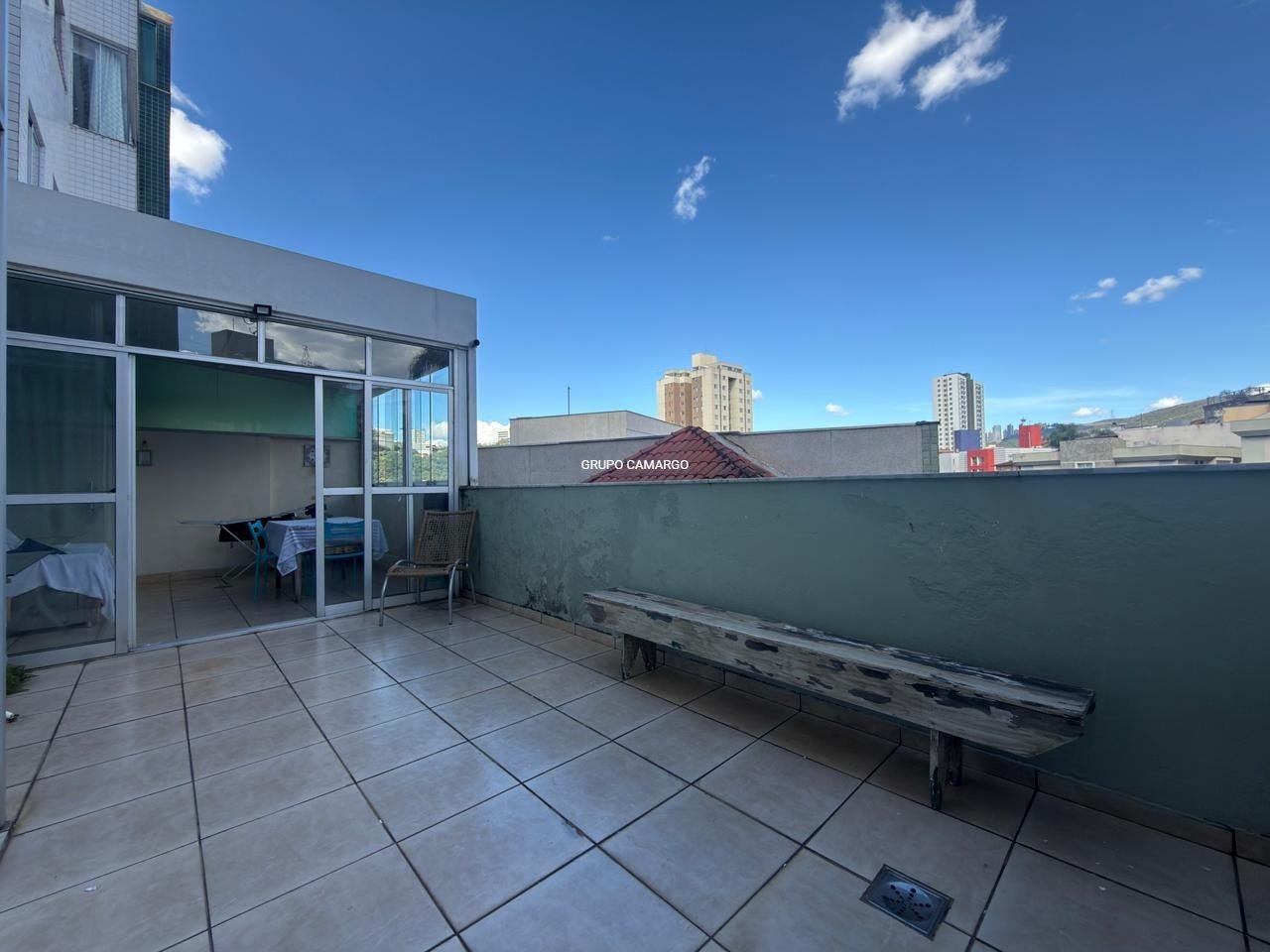Apartamento com 3 quartos — Estoril, Belo Horizonte