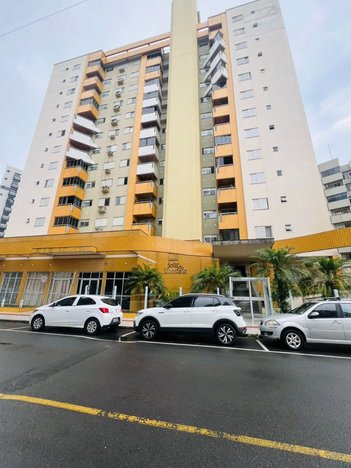 apartment em Rua Treze de Maio, Comerciário - Criciúma - SC