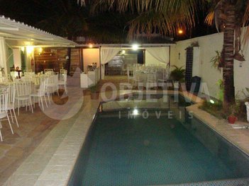 house em Avenida Pará, Umuarama - Uberlândia - MG