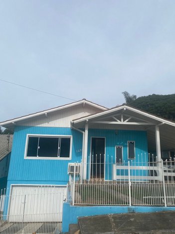 house em Rua Antônio Bittencourt Capanema, Centro - Imaruí - SC
