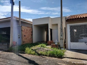 house em Rua Anor Veloso Sobrinho, Residencial José Veloso Dias - Reginópolis - SP