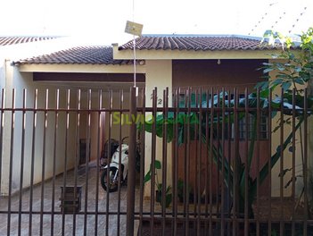house em Rua Luzia Cândida de Jesus, Jardim São Clemente - Maringá - PR