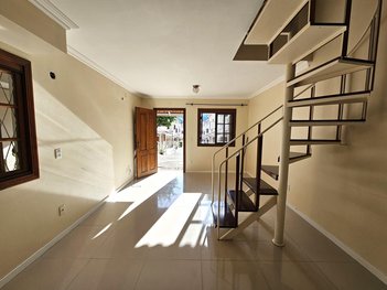 house em Rua Professor Carvalho Freitas, Teresópolis - Porto Alegre - RS