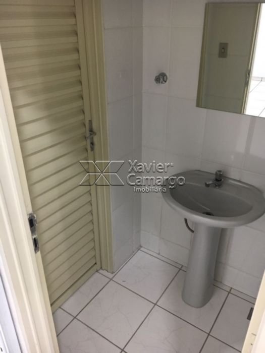 005 - Banheiro Feminino