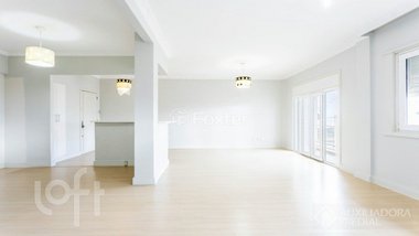 apartment em Rua Duque de Caxias, Centro Histórico - Porto Alegre - RS