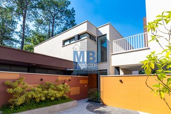 house em Avenida Professor Rubens Gomes de Souza, Jardim Cordeiro - São Paulo - SP