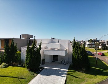 house em Rua Rio Jacuí, Centro - Xangri-Lá - RS
