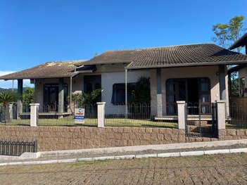 house em Rua Albertina Tambosi, Centro - Rodeio - SC