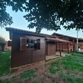 house em Rua Marcionilio Saraiva da Fonseca, Centro - Charqueadas - RS